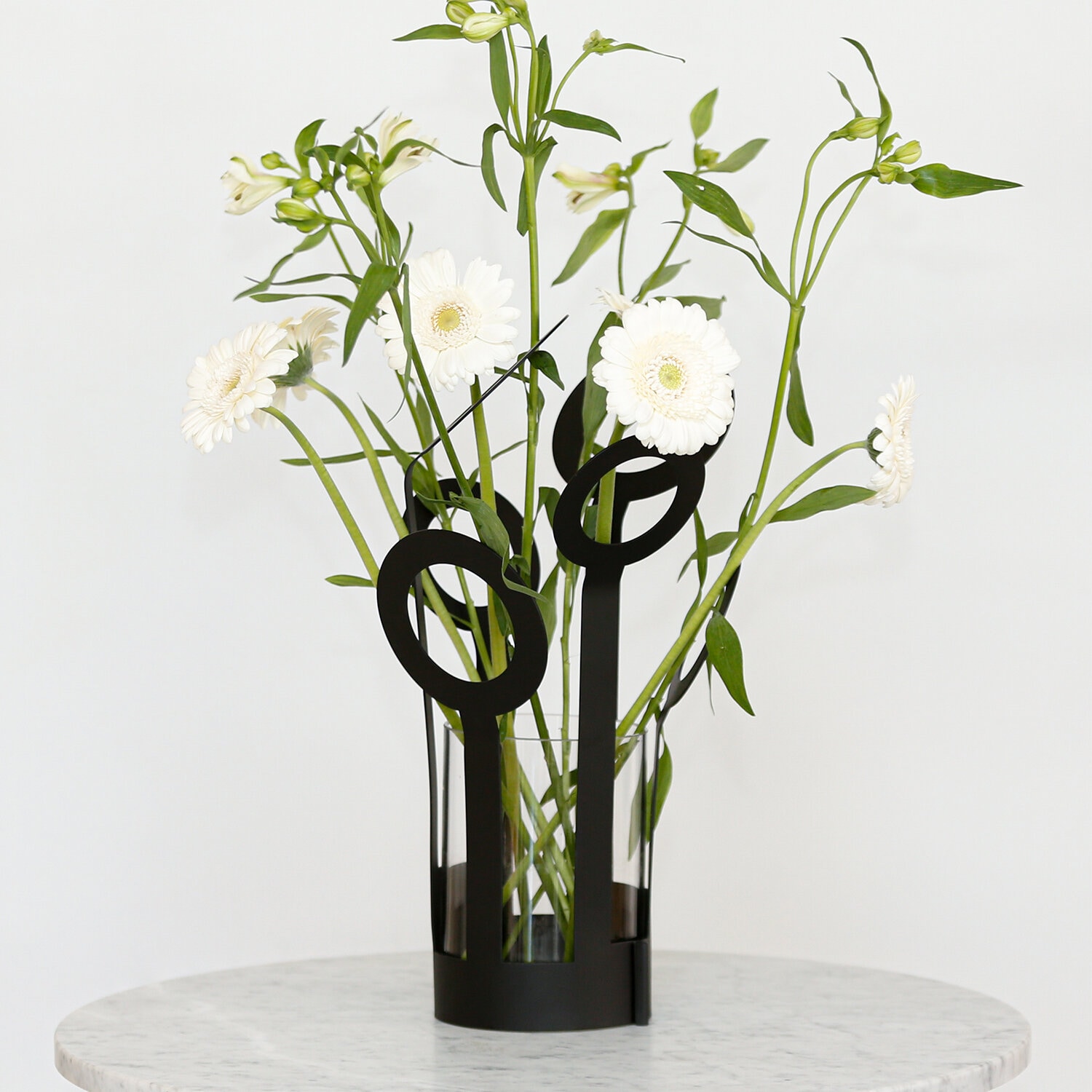 https://www.klong.com/pub_docs/files/Fanny-Black-Details-Square-2.jpg