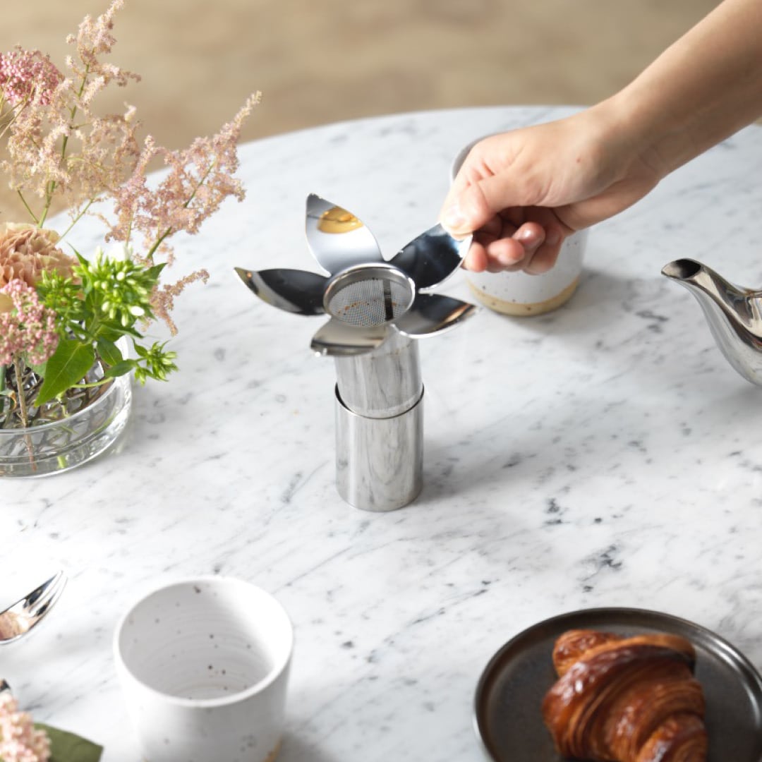 Blad Tea Strainer