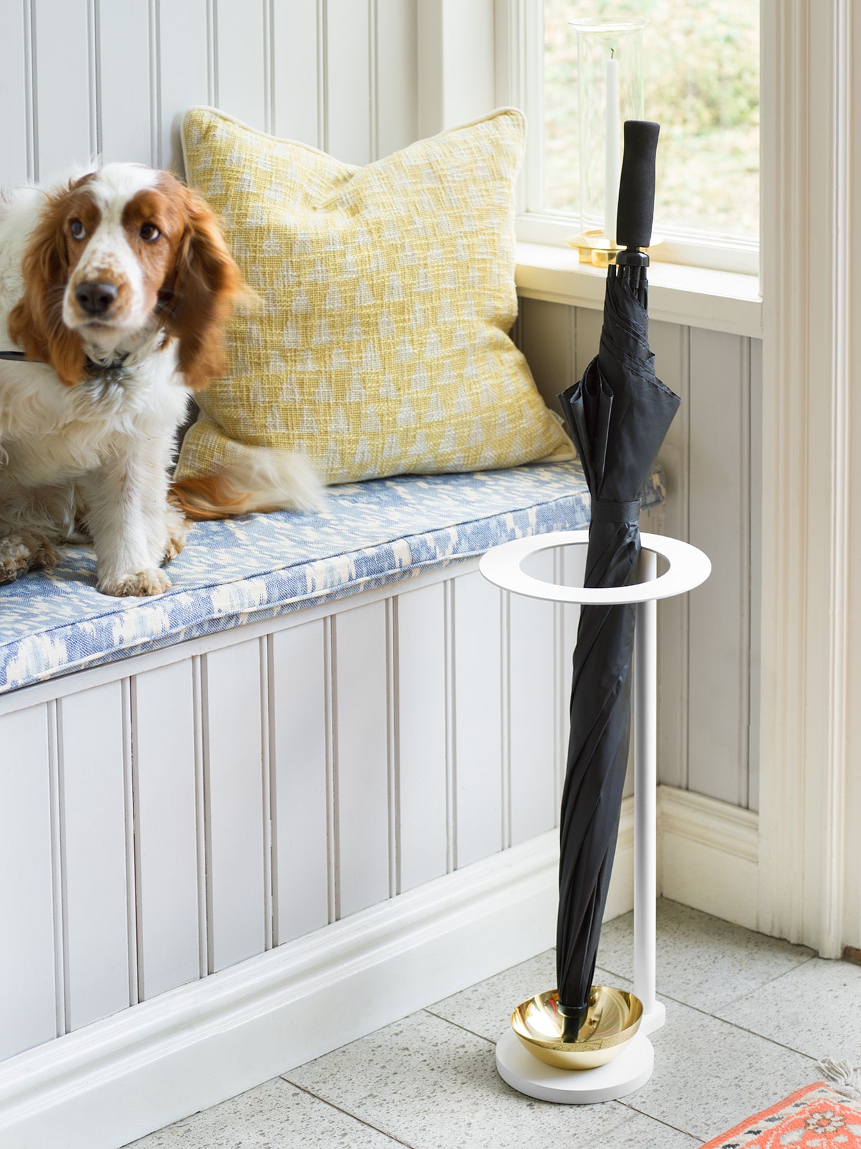 Monokel Umbrella Stand White