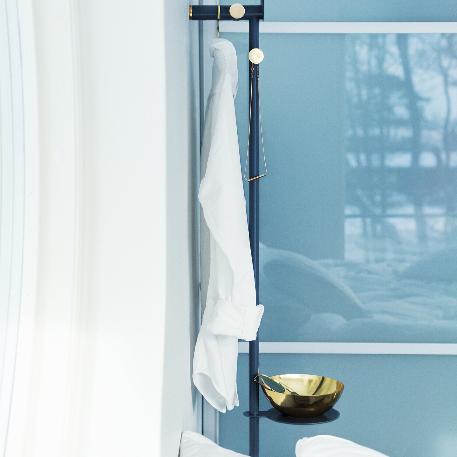 Monokel Clothes Rack